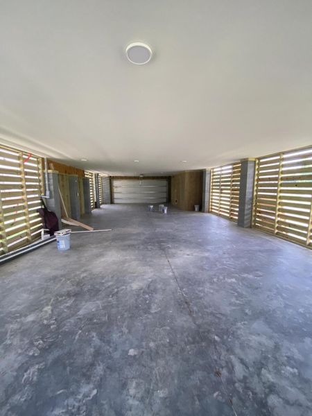 Spacious, unfurnished interior of a new home in Miller's Crossing, Johns Island (Image 42). Spacious, unfurnished interior of a new home in Miller's Crossing, Johns Island (Image 42).