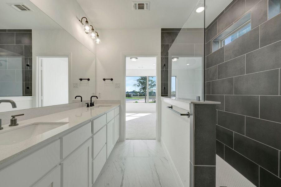 Owner's Bath Owner's Bath