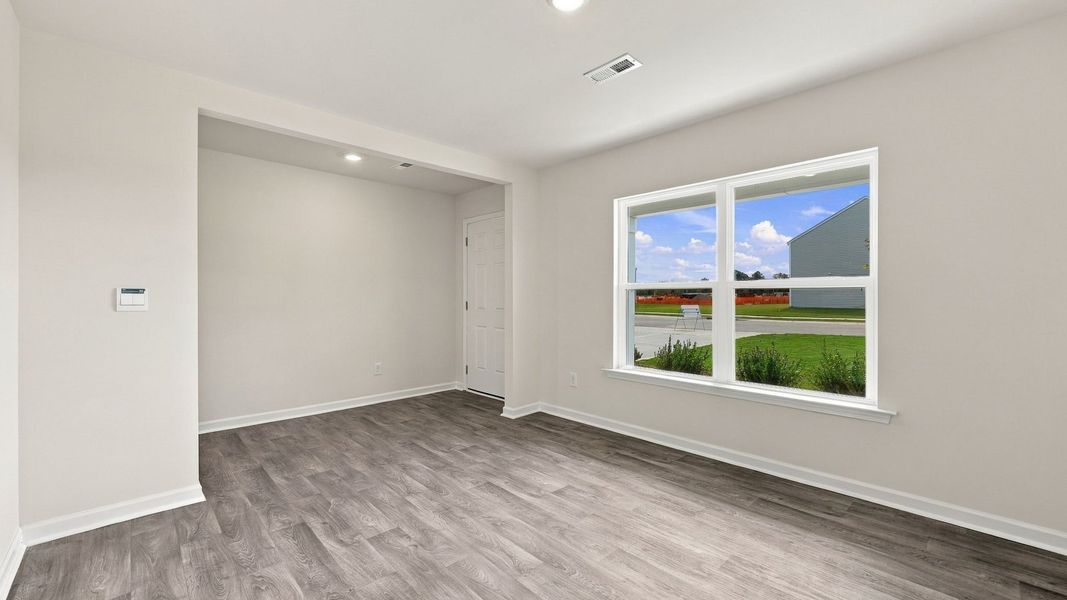 Spacious, unfurnished interior of a new home in Bynum Farms, Farmville (Image 10).