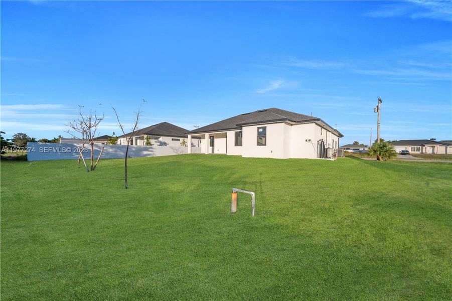 Exterior details and patio area of a home in , Cape Coral (Image 4).