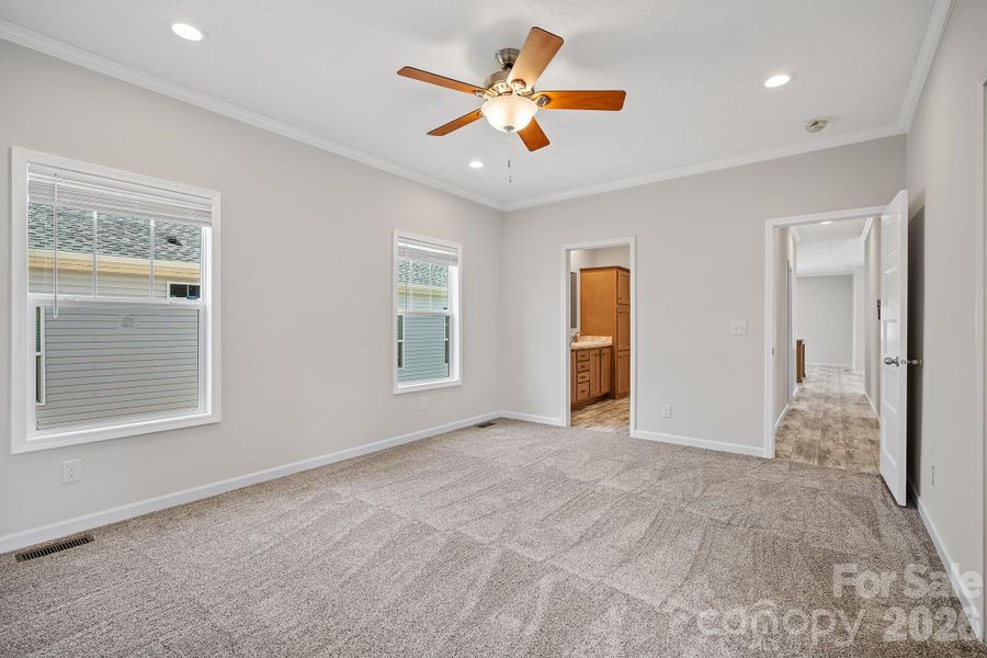 Spacious, unfurnished interior of a new home in , Asheville (Image 19).