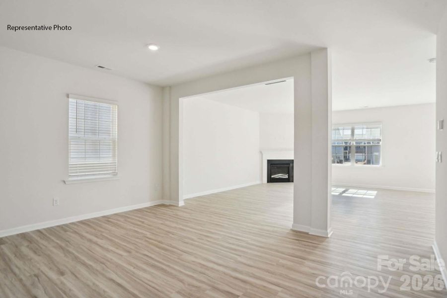 Spacious, unfurnished interior of a new home in Granite Falls, Lancaster (Image 30).