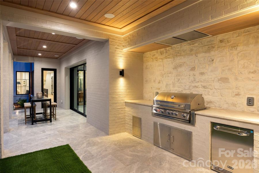 Exterior details and patio area of a home in , Charlotte (Image 29).