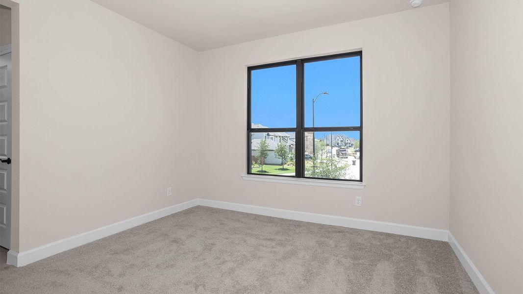 Spacious, unfurnished interior of a new home in Elyson, Katy (Image 8).
