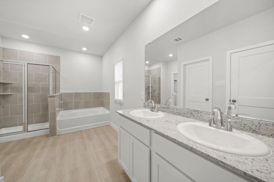 Furnished interior view inside a new home in Lexington Heights, Willis (Image 10). Furnished interior view inside a new home in Lexington Heights, Willis (Image 10).