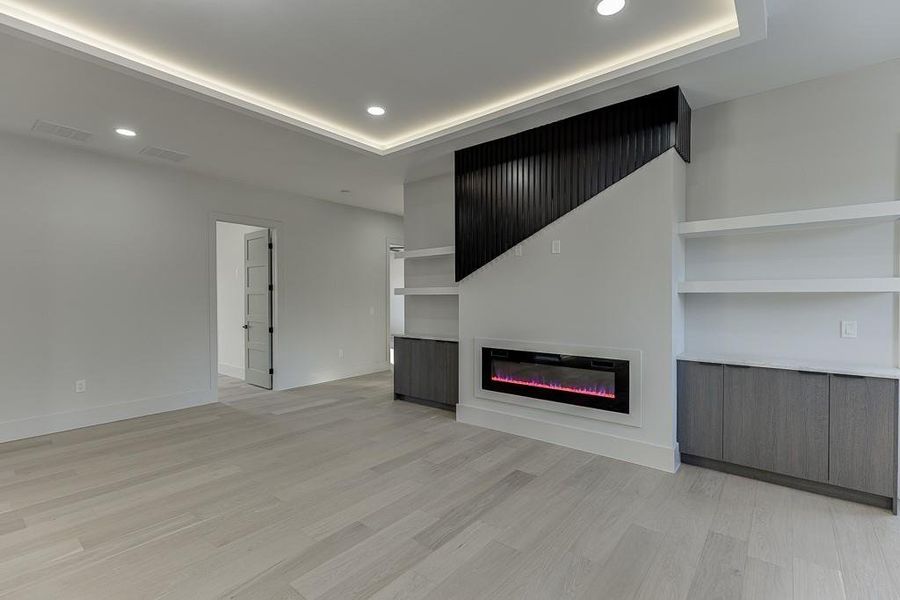 Spacious, unfurnished interior of a new home in , Buford (Image 60).