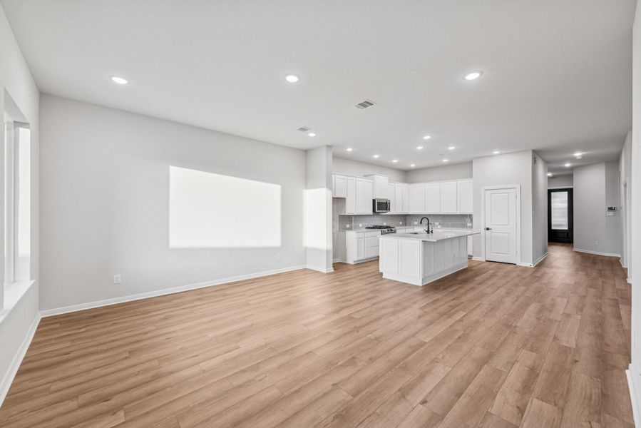 Spacious, unfurnished interior of a new home in Jubilee, Hockley (Image 22).