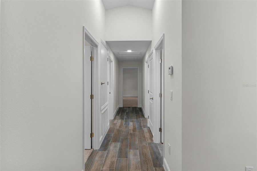 Spacious, unfurnished interior of a new home in , St. Petersburg (Image 33).