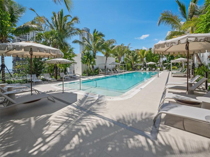 Community amenities in 2200 Brickell, Miami (Image 59). Community amenities in 2200 Brickell, Miami (Image 59).