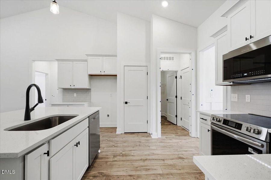 23-108 Brighton St-23 23-108 Brighton St-23