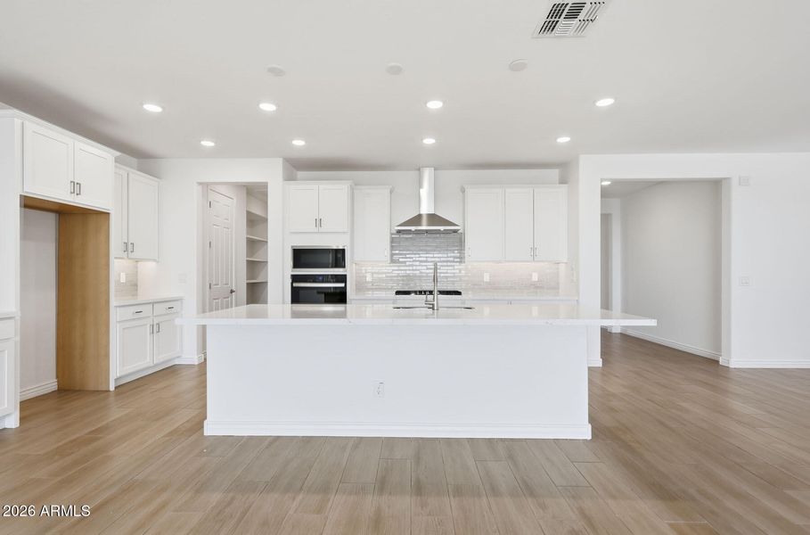 PHX_Miravida_Lot 1044_Imperial_14777_Kit