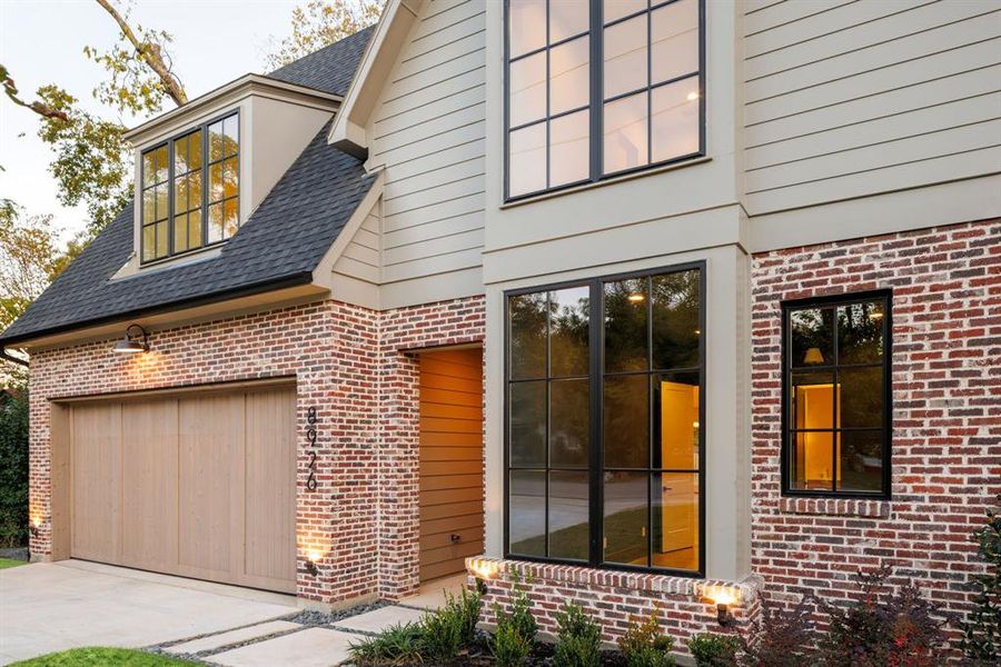 Exterior details and patio area of a home in , Dallas (Image 30).