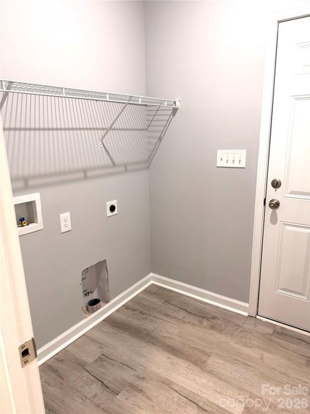 Spacious, unfurnished interior of a new home in , Shelby (Image 18).