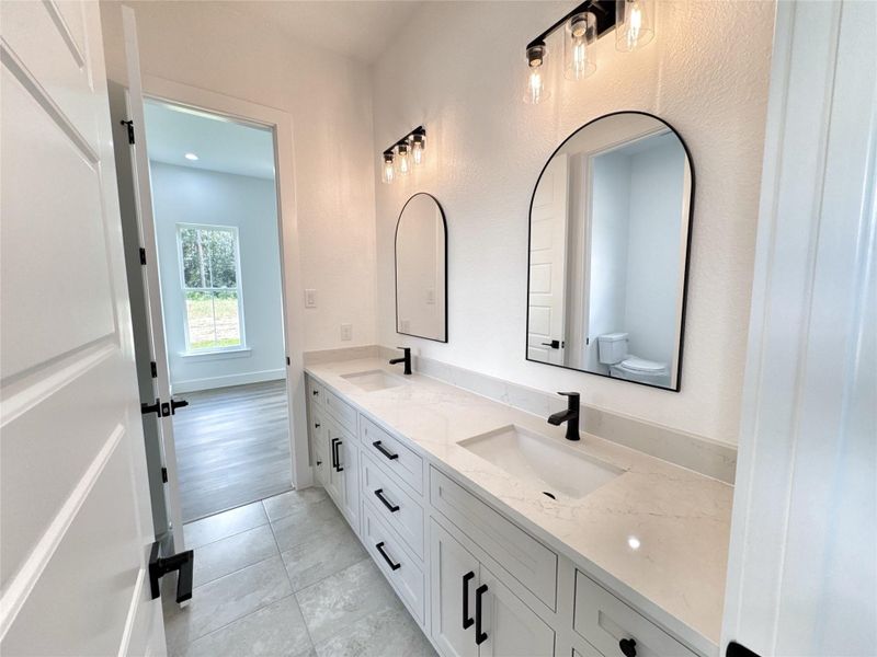 Furnished interior view inside a new home in , Conroe (Image 15). Furnished interior view inside a new home in , Conroe (Image 15).