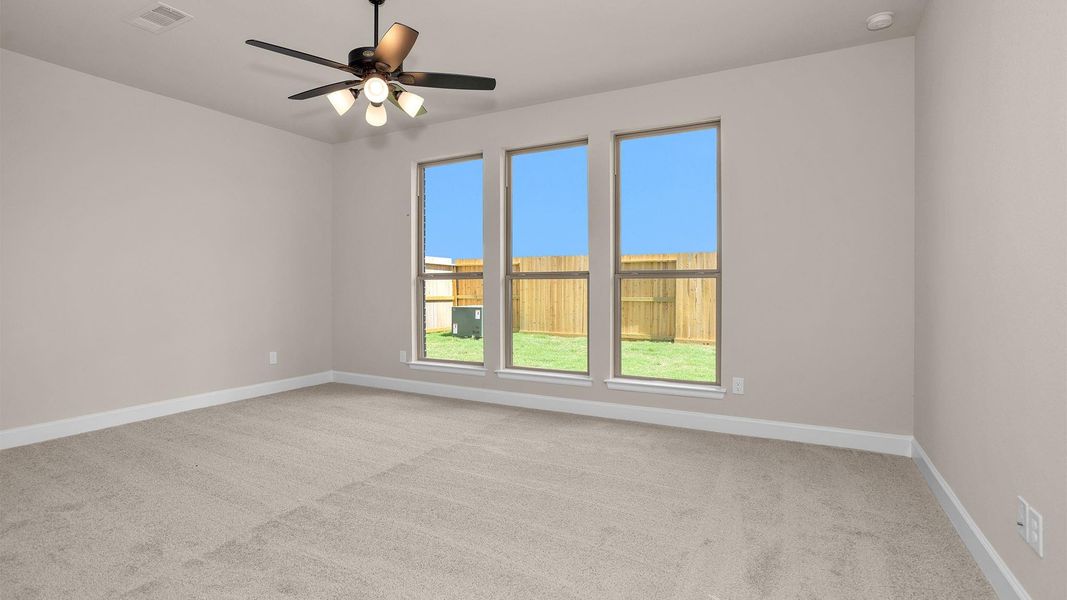 Spacious, unfurnished interior of a new home in Cross Creek West 55', Fulshear (Image 10). Spacious, unfurnished interior of a new home in Cross Creek West 55', Fulshear (Image 10).