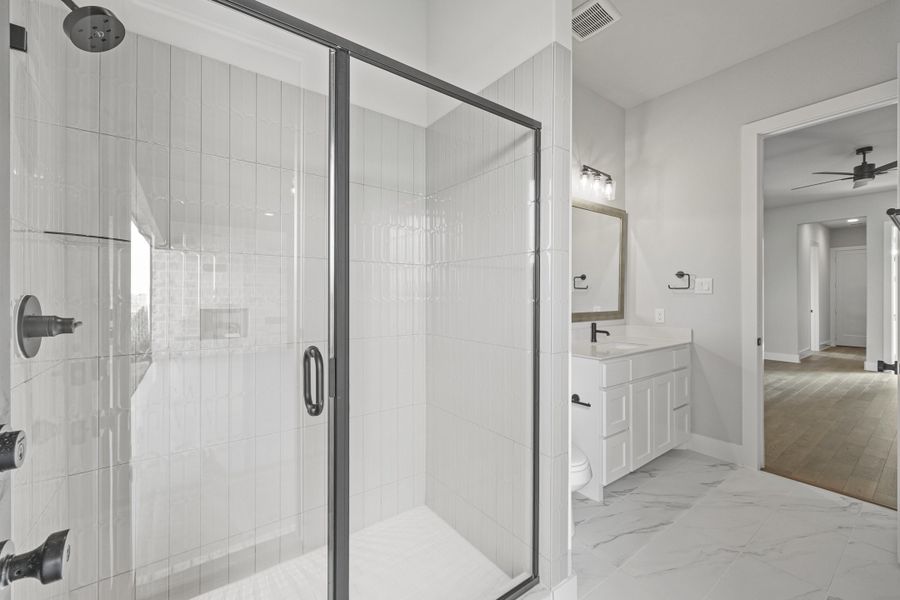 Representative furnished interior of a home built from the Lancaster by Windsor Homes in Ridge Pointe Estates, McLendon-Chisholm (Image 30). Representative furnished interior of a home built from the Lancaster by Windsor Homes in Ridge Pointe Estates, McLendon-Chisholm (Image 30).