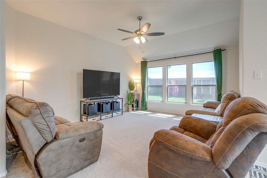 Furnished interior view inside a new home in Chisholm Hills, Cleburne (Image 18). Furnished interior view inside a new home in Chisholm Hills, Cleburne (Image 18).