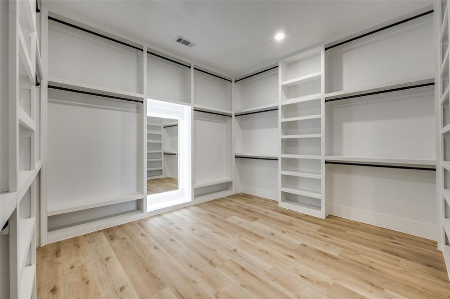 Spacious, unfurnished interior of a new home in , Dallas (Image 21). Spacious, unfurnished interior of a new home in , Dallas (Image 21).