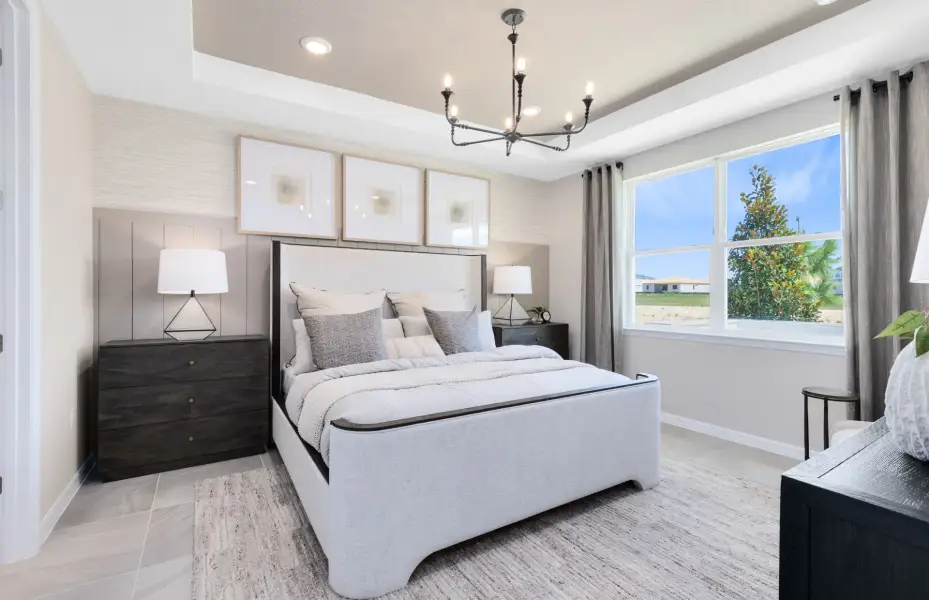 Representative furnished interior of a home built from the Concord by Pulte Homes in Highland Pines, Leesburg (Image 8).