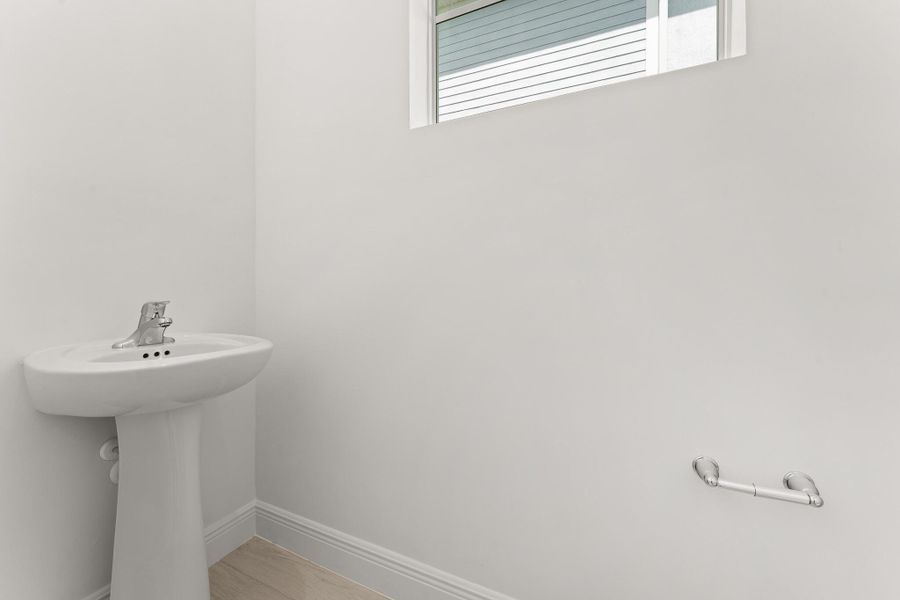 Image 14 of a home in Avila.