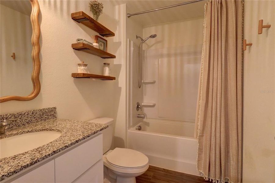 Image 50 of a home in .