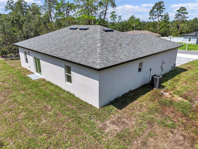 Exterior details and patio area of a home in , Ocala (Image 30).