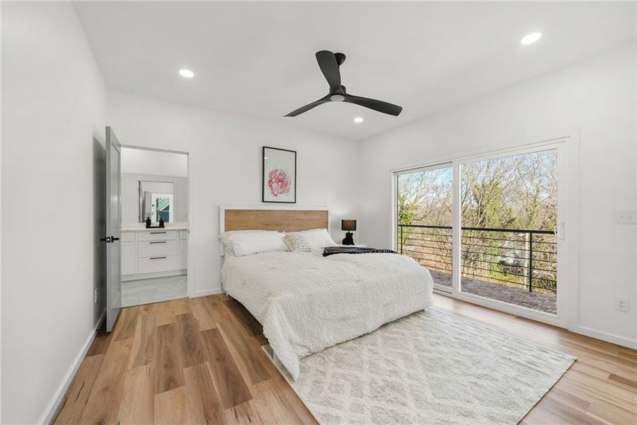 Furnished interior view inside a new home in , Atlanta (Image 17).
