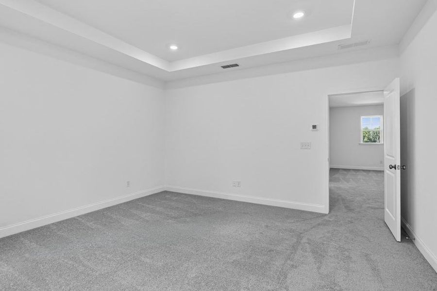 Spacious, unfurnished interior of a new home in Bailey Fence, Dacula (Image 41).