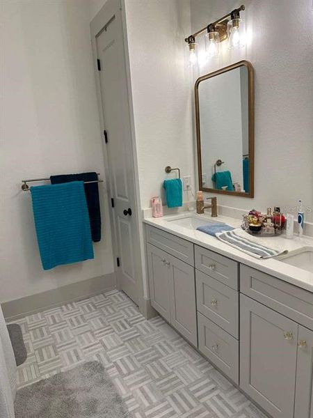 Furnished interior view inside a new home in , Lakeland (Image 5).