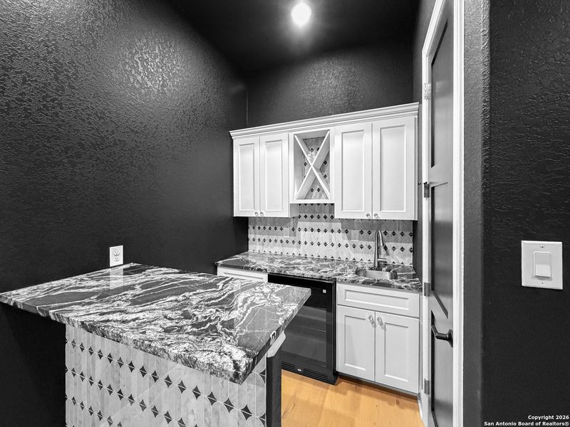 Furnished interior view inside a new home in , Bulverde (Image 5).