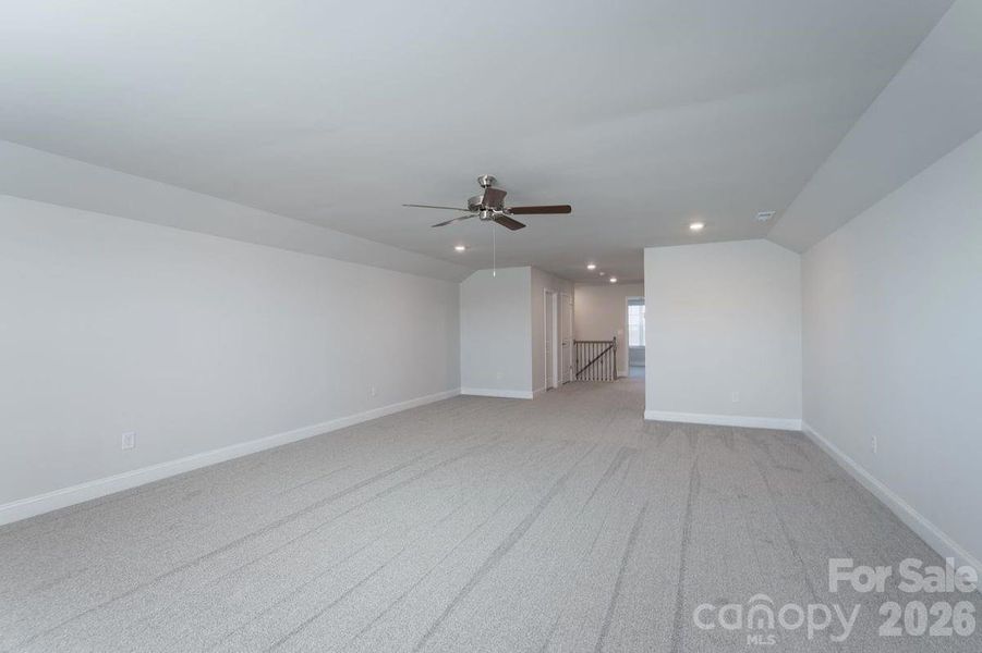 Spacious, unfurnished interior of a new home in Cardiff Glyn, Catawba (Image 17). Spacious, unfurnished interior of a new home in Cardiff Glyn, Catawba (Image 17).