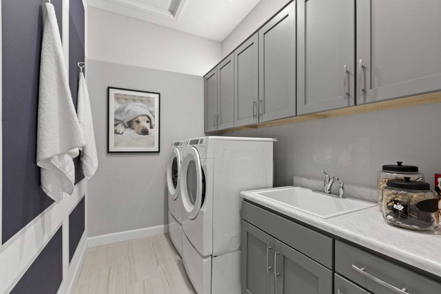 Cantabria Sepia Model - Laundry Room Cantabria Sepia Model - Laundry Room