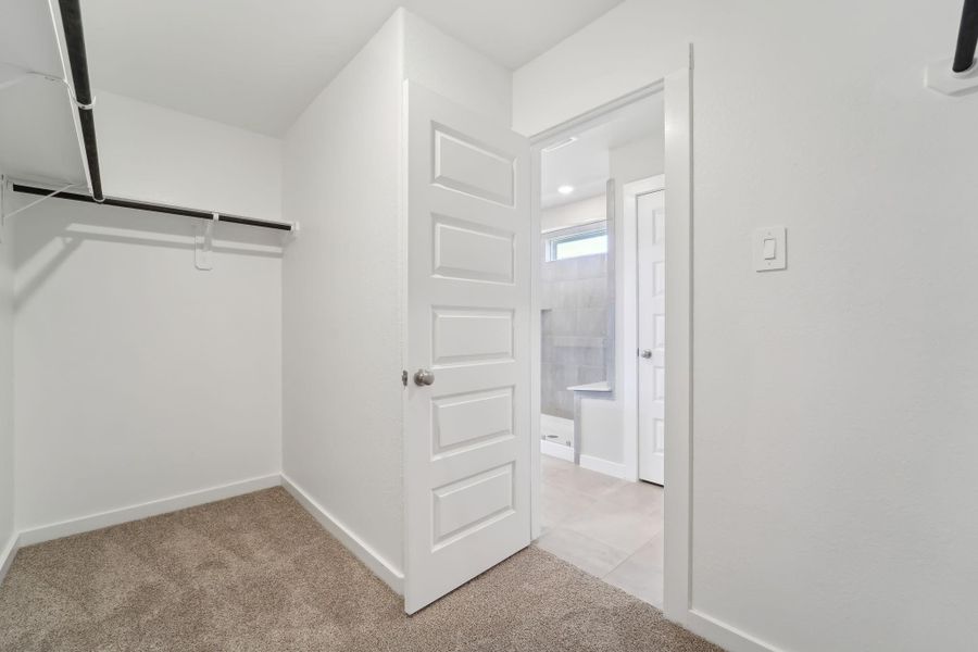 Photo is not of the actual home, but is an inspirational photo of builder’s model home and may depict options, furnishings, and/or decorator features that are not included Photo is not of the actual home, but is an inspirational photo of builder’s model home and may depict options, furnishings, and/or decorator features that are not included