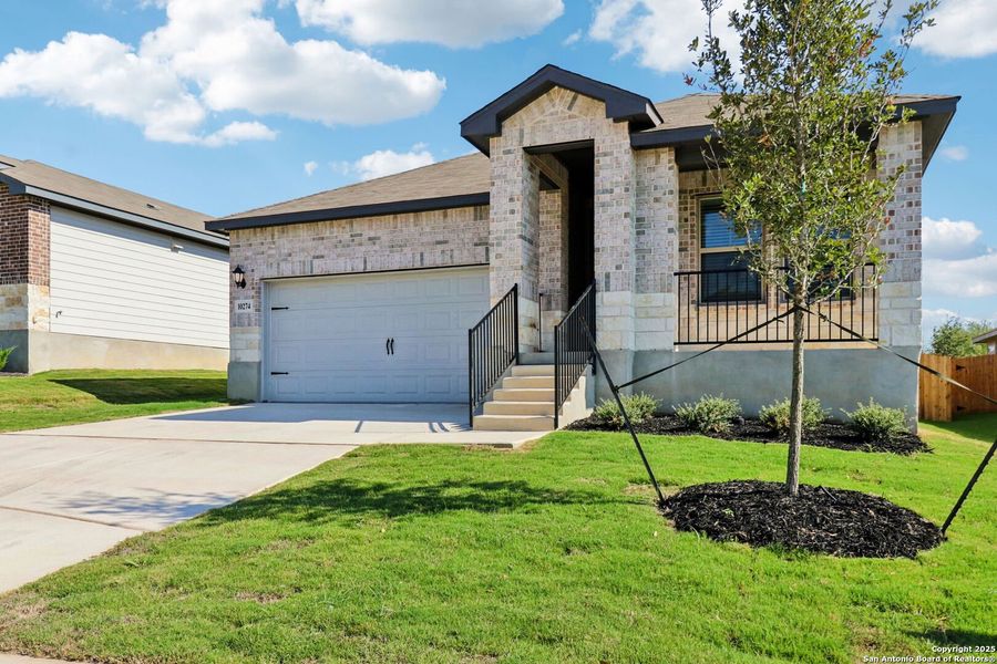 Exterior details and patio area of a home in Royal Crest, San Antonio (Image 28). Exterior details and patio area of a home in Royal Crest, San Antonio (Image 28).