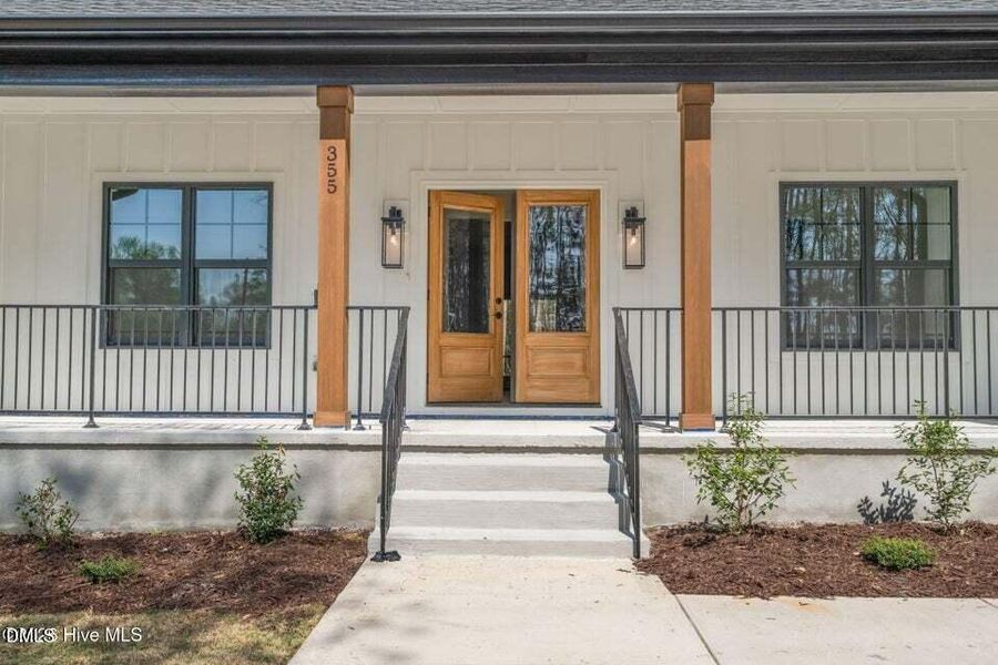 355 Shaw Rd 355 Shaw Rd