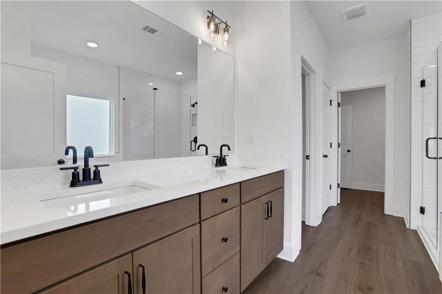 Furnished interior view inside a new home in Twin Lakes, Hoschton (Image 15).