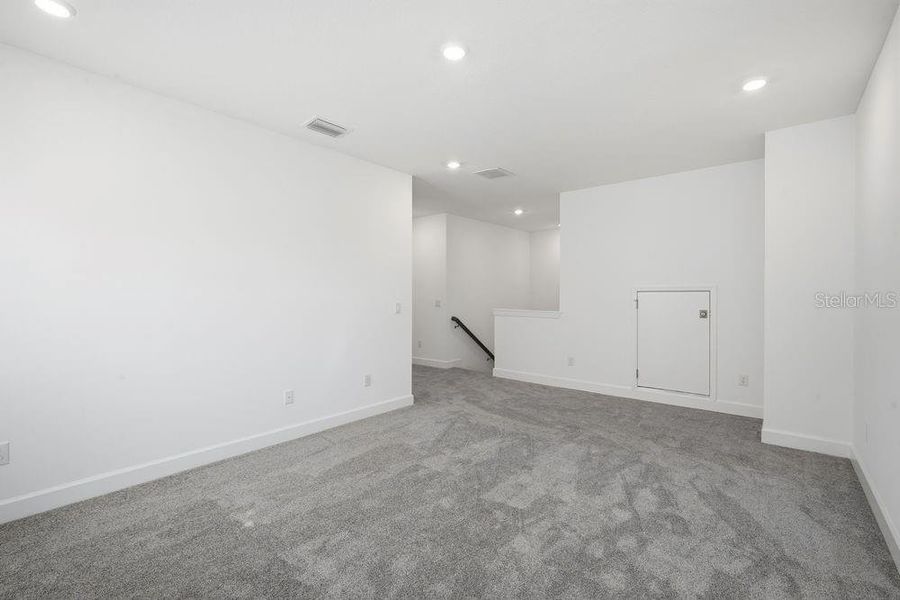 Spacious, unfurnished interior of a new home in Hammock at Two Rivers, Zephyrhills (Image 18). Spacious, unfurnished interior of a new home in Hammock at Two Rivers, Zephyrhills (Image 18).