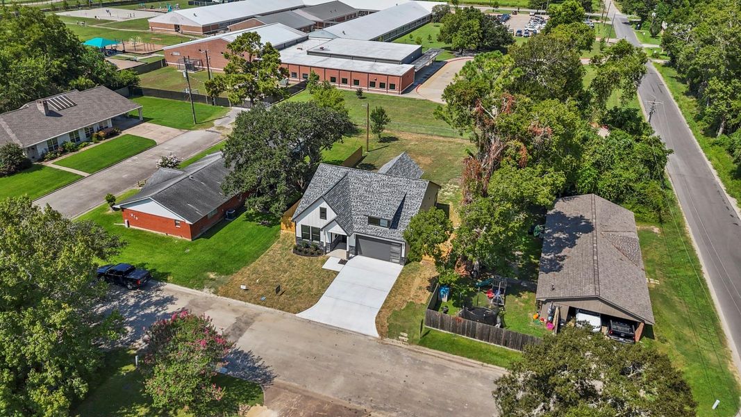 Image 24 of a home in . Image 24 of a home in .