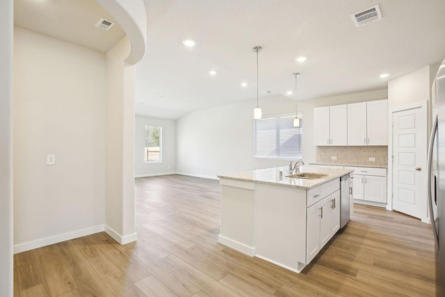 Photo is not of the actual home but is an inspirational photo of builder’s model home and may depict options, furnishings, and/or decorator features that are not included. Photo is not of the actual home but is an inspirational photo of builder’s model home and may depict options, furnishings, and/or decorator features that are not included.