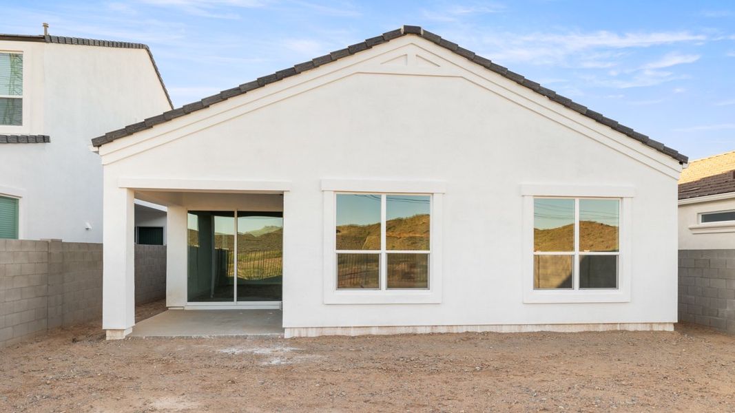 Exterior details and patio area of a home in The Ridge at Stone Butte, Phoenix (Image 2). Exterior details and patio area of a home in The Ridge at Stone Butte, Phoenix (Image 2).