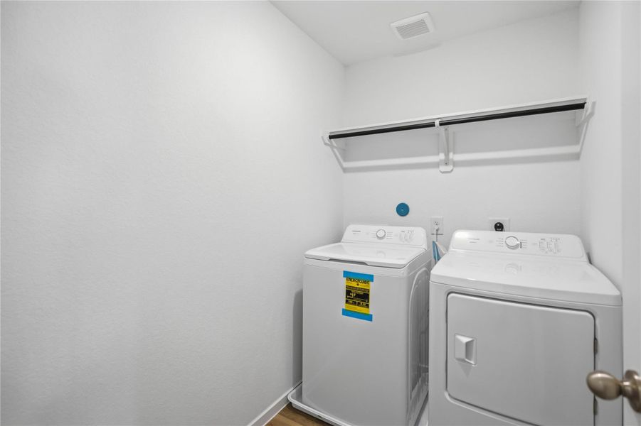 Furnished interior view inside a new home in Allison Park, Houston (Image 7).