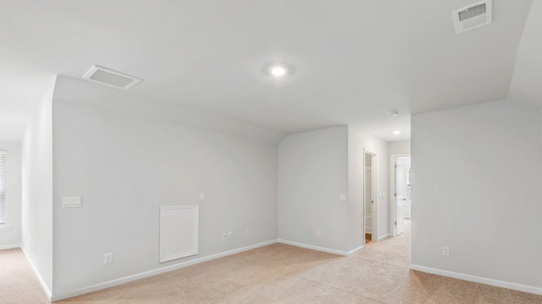 Representative unfurnished interior of a home built from the CANTEY by D.R. Horton in Rivers Reach, Yemassee (Image 17).