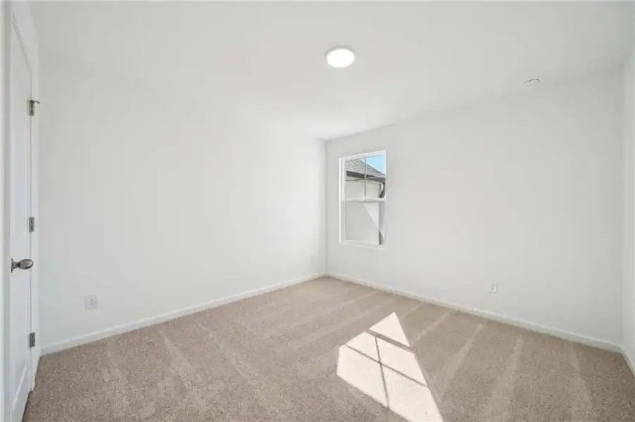 Spacious, unfurnished interior of a new home in Langston Reserve, Cartersville (Image 21).