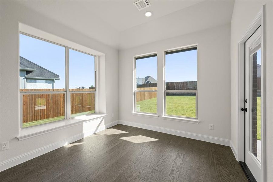 224 Pine Leaf- Nook-1 224 Pine Leaf- Nook-1