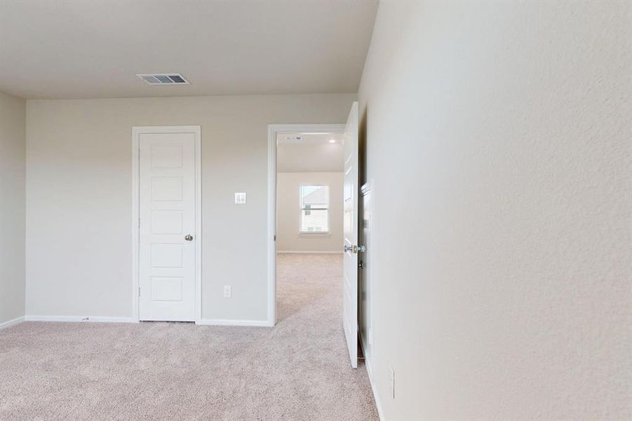 Spacious, unfurnished interior of a new home in Prairie Ridge at Goodland, Venus (Image 36).