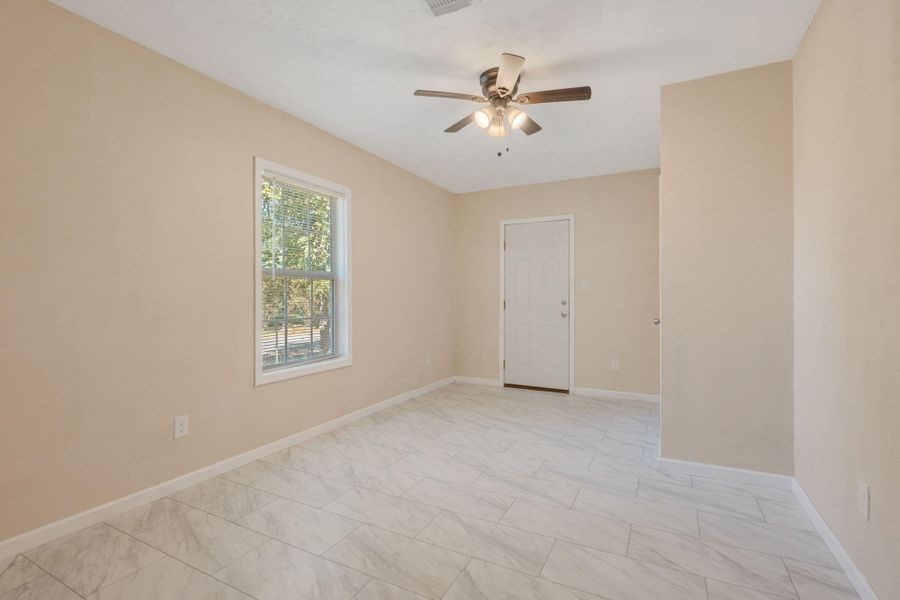 Spacious, unfurnished interior of a new home in , Hearne (Image 16). Spacious, unfurnished interior of a new home in , Hearne (Image 16).