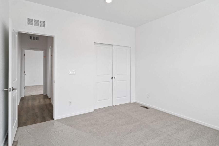 Spacious, unfurnished interior of a new home in Independence, Elizabeth (Image 21).