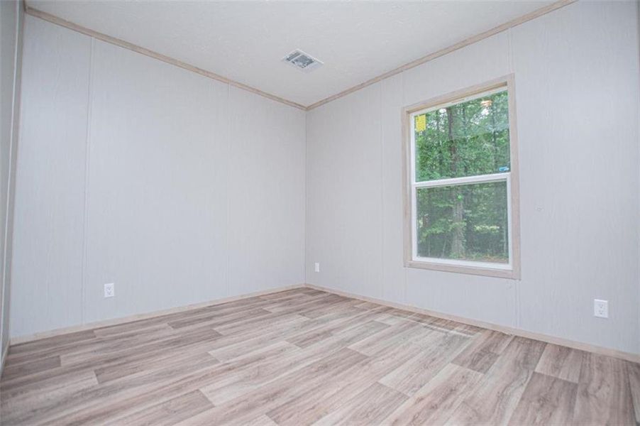 Spacious, unfurnished interior of a new home in , Temple (Image 52).