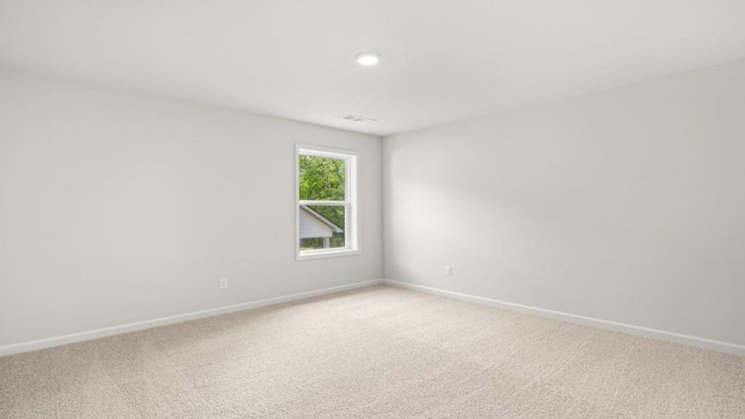 Spacious, unfurnished interior of a new home in Haven Abbey, Cumming (Image 27).