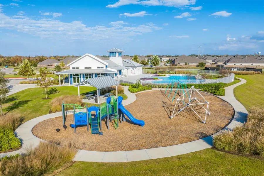 Community amenities in Jordan Ranch: Pinnacle Collection, Fulshear (Image 9). Community amenities in Jordan Ranch: Pinnacle Collection, Fulshear (Image 9).